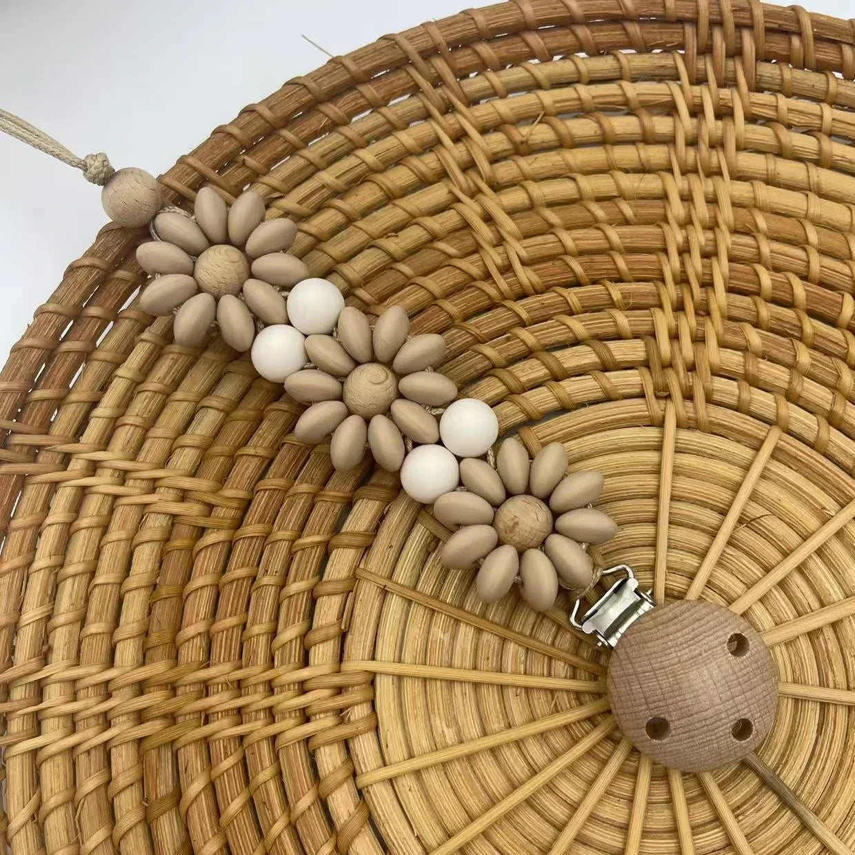 Attache tétine en silicone