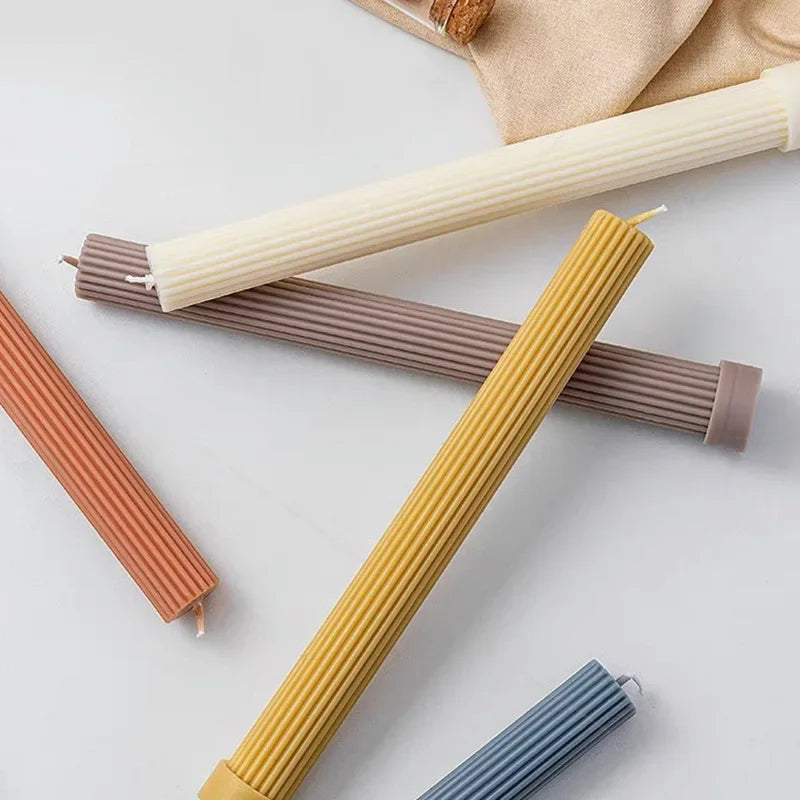 Bougie Longue – Cire de Soja & Couleurs Bonbon