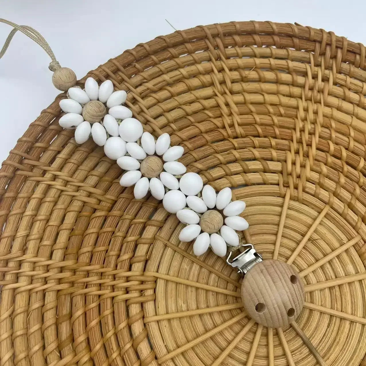 Attache tétine en silicone