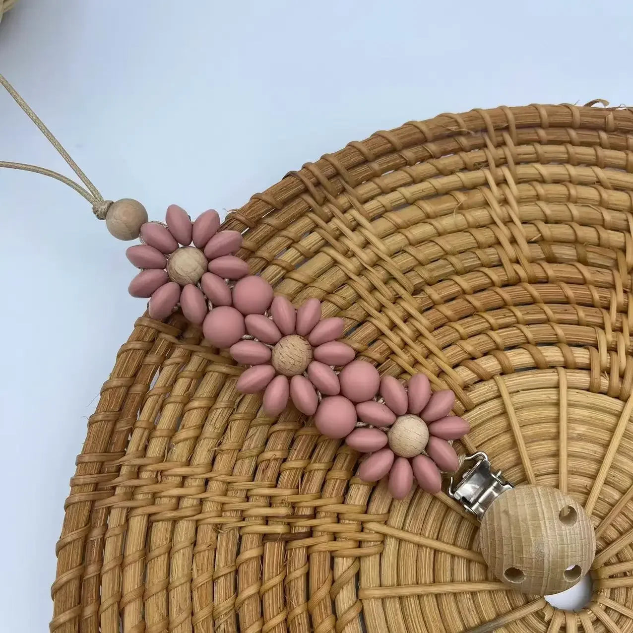 Attache tétine en silicone