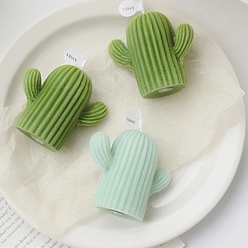 Petite Bougie Quantique Parfumée – Design Cactus