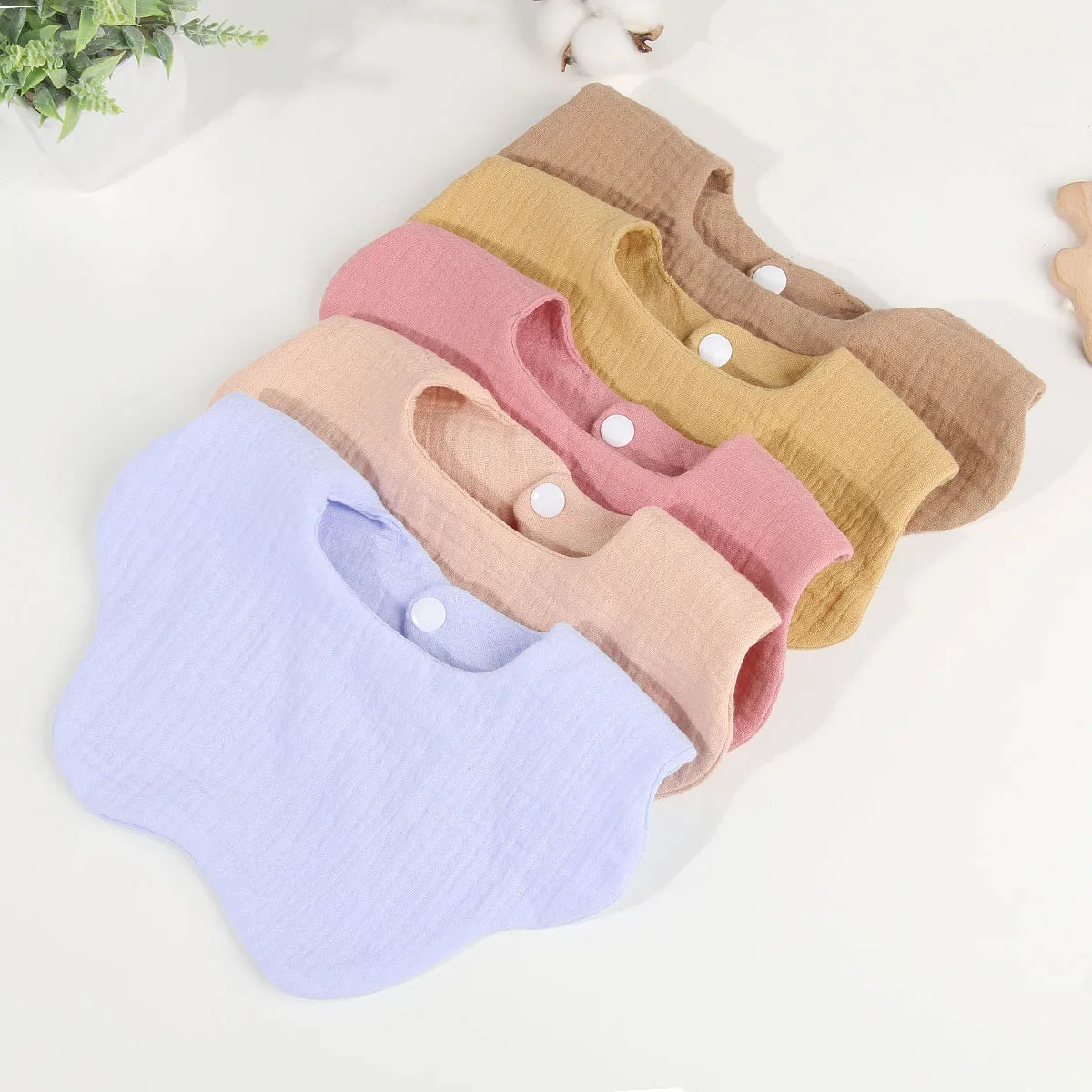 Bavoirs pétale en crêpe de coton – Doux & respirant (5 pièces)