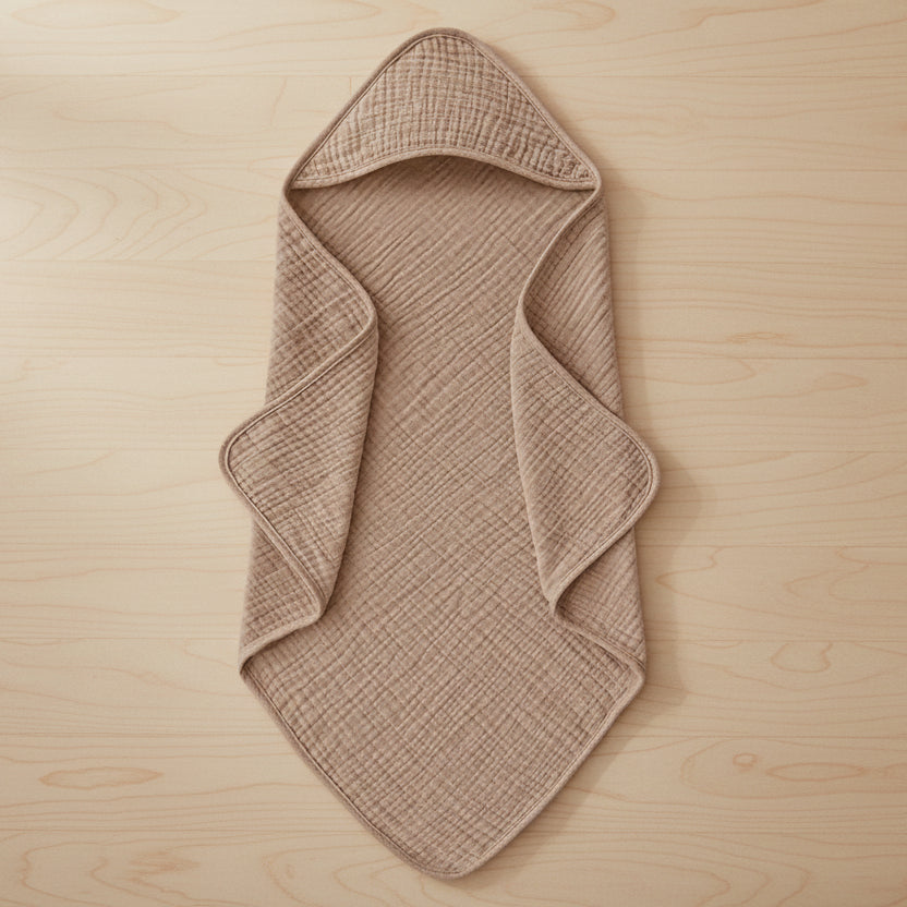 Cape de bain à capuche bébé en mousseline