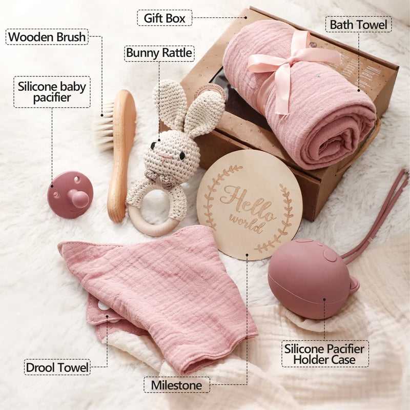 Coffret naissance bébé avec serviette en coton, hochet en bois et accessoires de bain